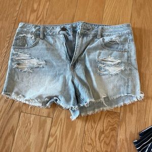 American Eagle mid rise shorts